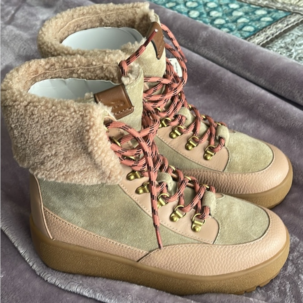 Women's Beige and Pink Shearling-Lined Boots. New, never used! With tag!